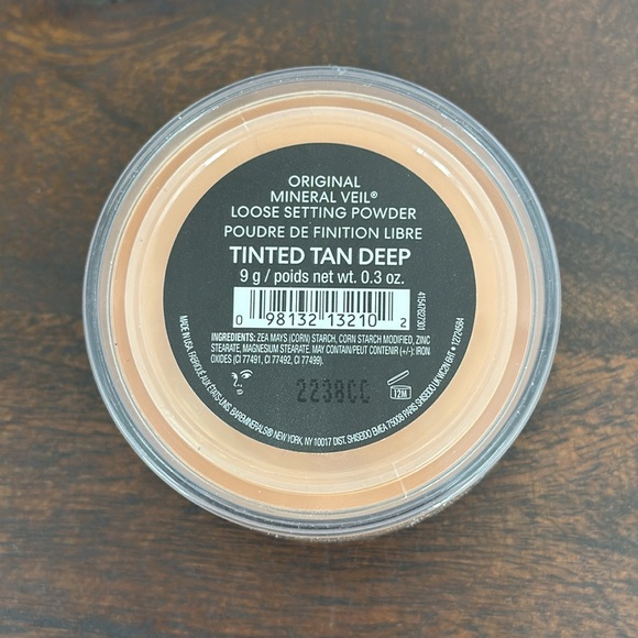 BAREMINERALS Mineral Veil Setting Powder SPF 25 "Deep Tinted Tan"  FULL SIZE - Picture 3 of 4